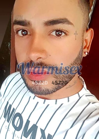Matías, Hombre que hace videollamadas y sexting