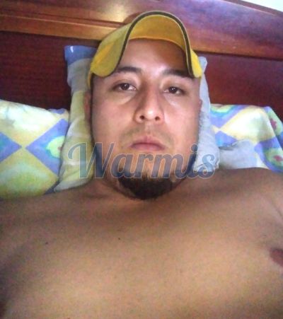 Stalin 0978877525, Hombre que da masajes eróticos en Quito