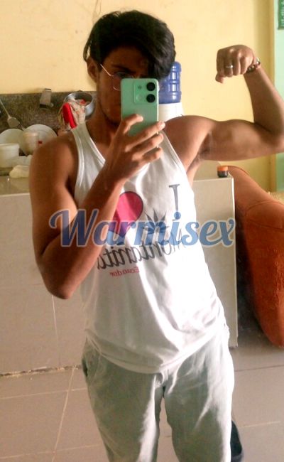 Cristhofer, Hombre en Guayaquil