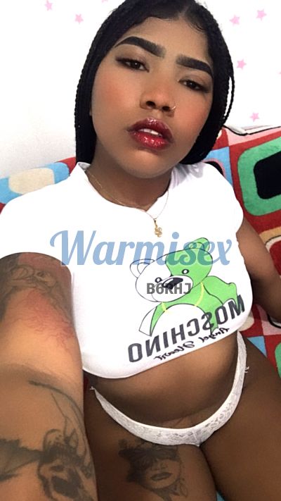 Estefany, mujer que hace videollamadas y sexting