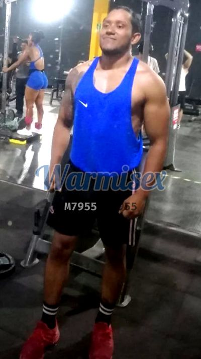 Adonis, hombre en Guayaquil