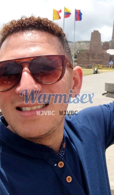 Anderson, hombre que da masajes eróticos en Quito Norte