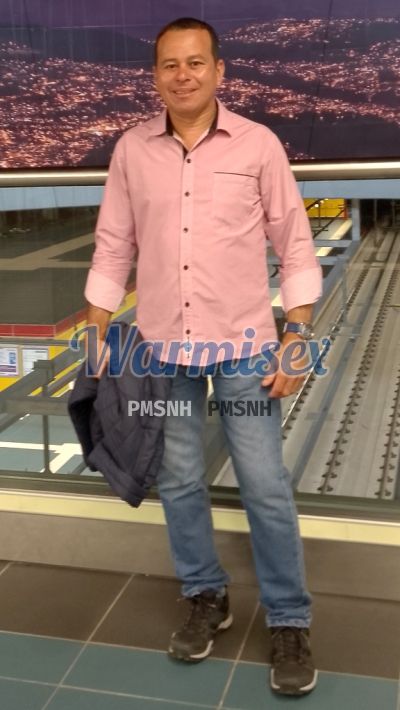 Escort, hombre en Quito Norte