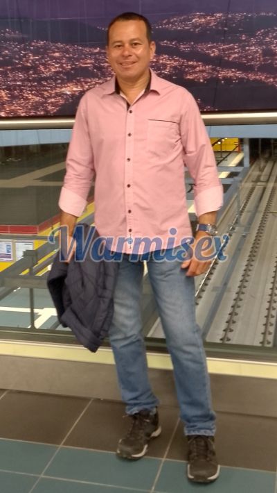 Escort, hombre en Quito Norte