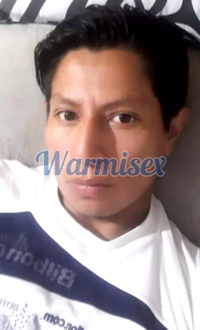 Alfredo, hombre que da masajes eróticos en Ambato