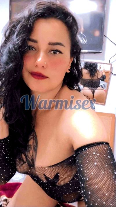 Sammy, mujer que hace videollamadas y sexting