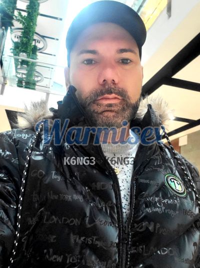 Yaumel 0998312578, hombre en Quito