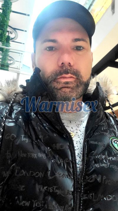 Yaumel 0998312578, hombre en Quito