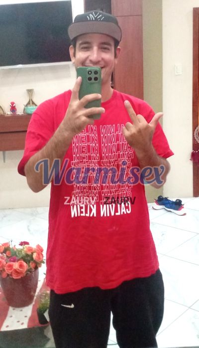 Bryan 0984518025, hombre en Quevedo