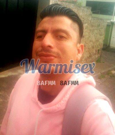 Javier 0987101305, hombre que da masajes eróticos en Guamaní (Quito)