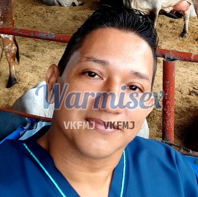Jhony 0959969545, hombre en Santo Domingo