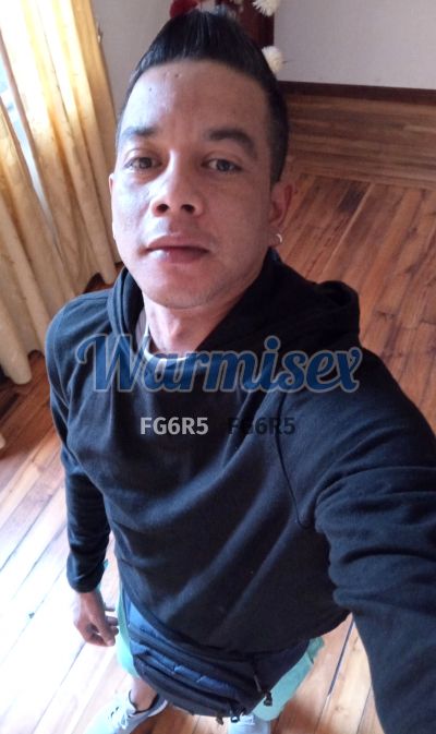 El moreno 0997769610, hombre en Centro Histórico (Quito)