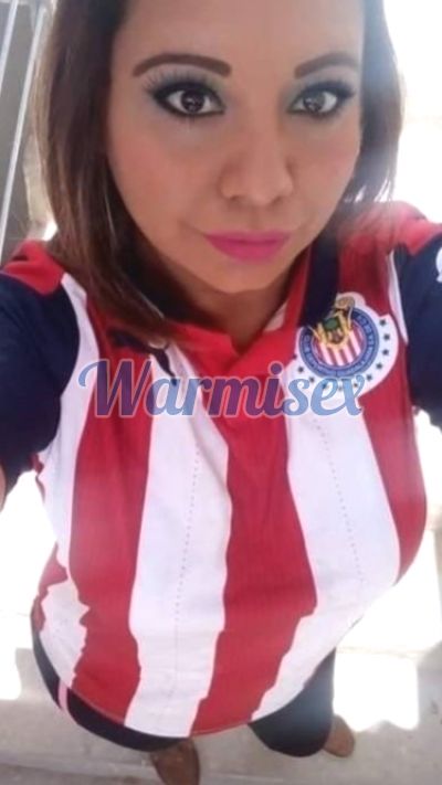Betty 0987025714, puta en Quito