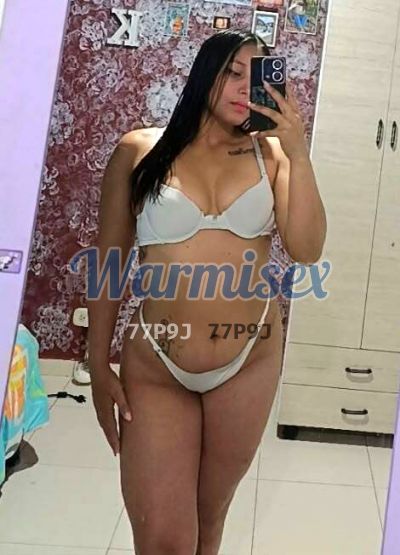 Rosita 0998497302, puta en Quito