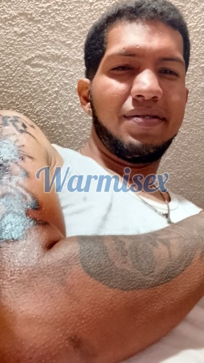 Andrés 0979258604, hombre en Quito