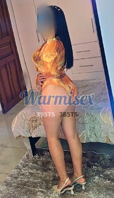 Sofía 0998067218, puta en Quito