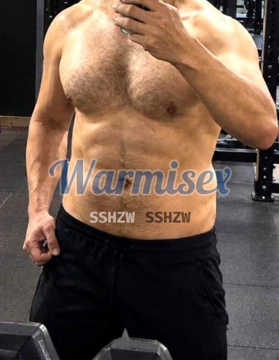 Raziel 0987215984, hombre en Quito
